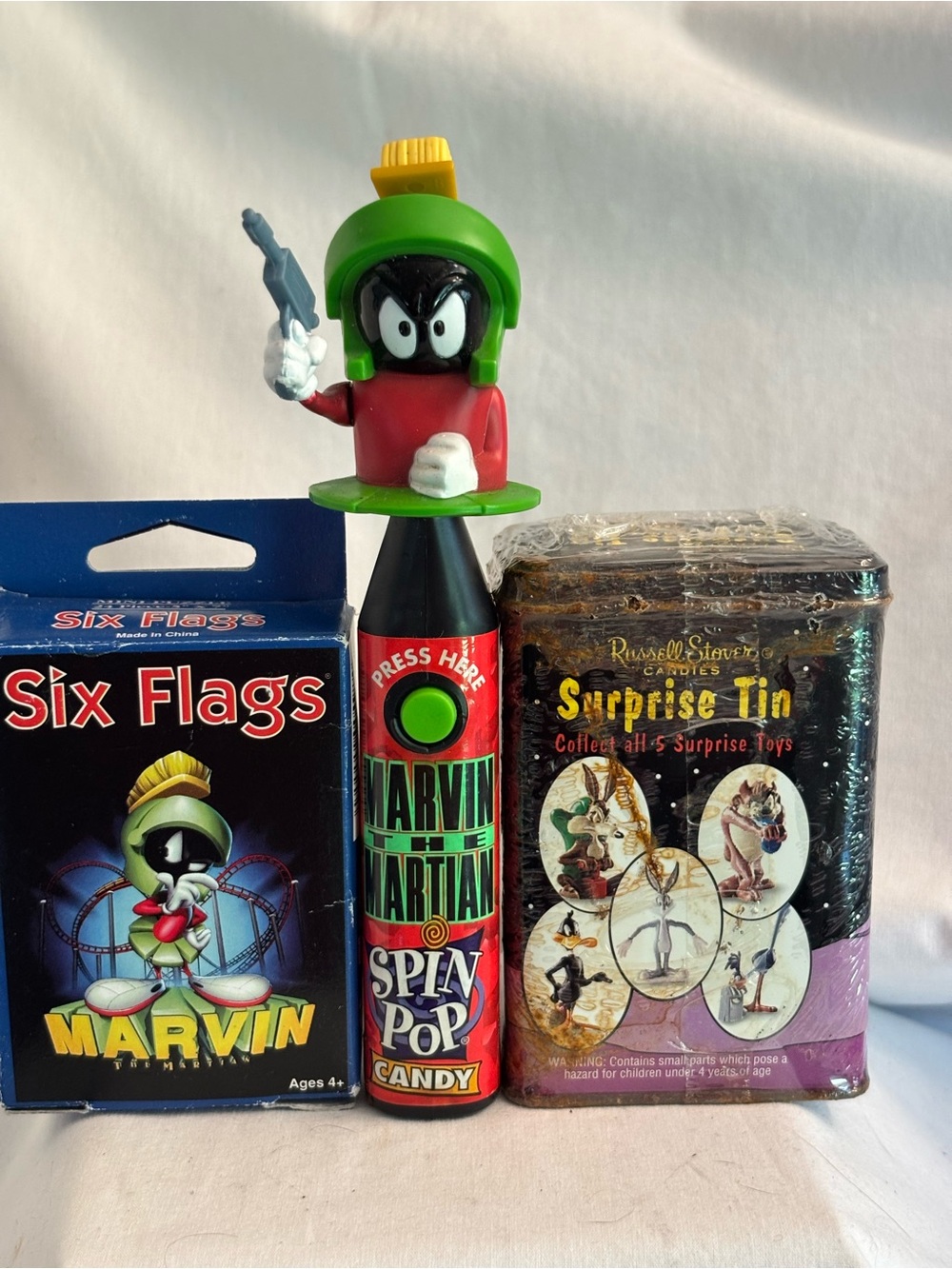 Russell Stover~97’ Looney Tunes Surprise Tin~Marvin Puzzle~Marvin Spin Pop